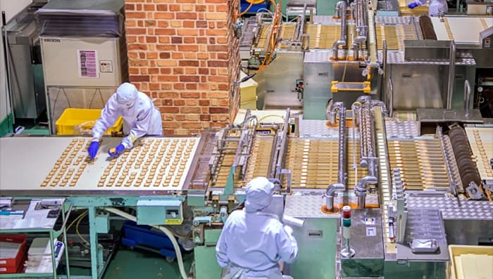 From Insight to Output: How Process Manufacturers Maximize OEE and Meet Production Goals