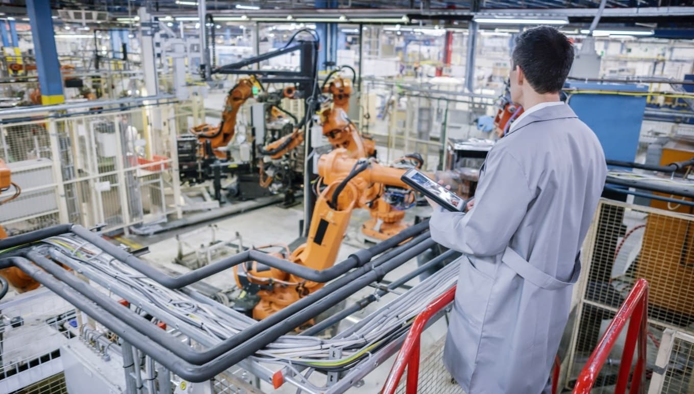 How Software Helps You Unlock Manufacturing Process Improvement at Every Stage