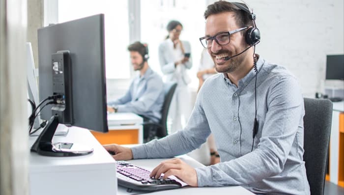 Aptean Respond eBook: Expert Insights on Using AI to Manage Customer Complaints