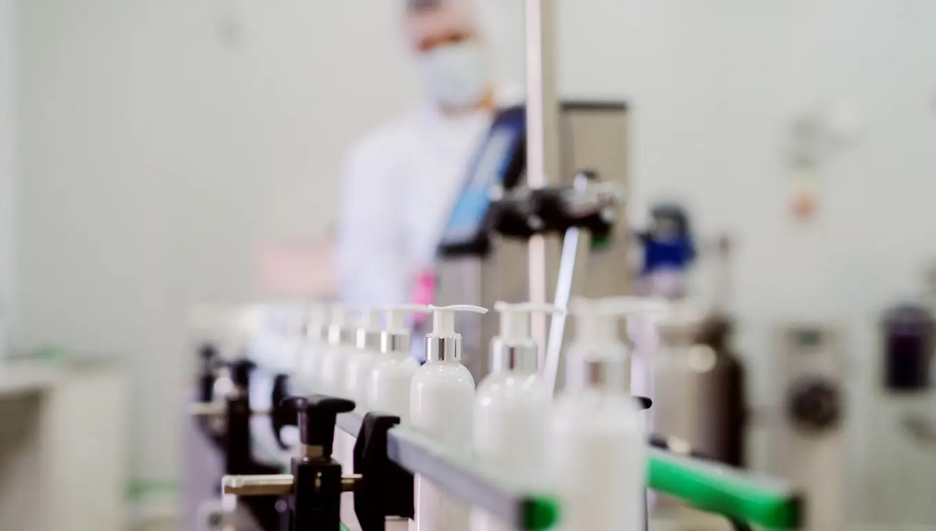 card-crown-labs-boosts-efficiency-process-manufacturing-erp
