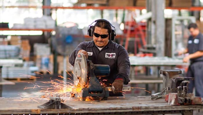 card-aptean-industrial-manufacturing-erp-case-study-php