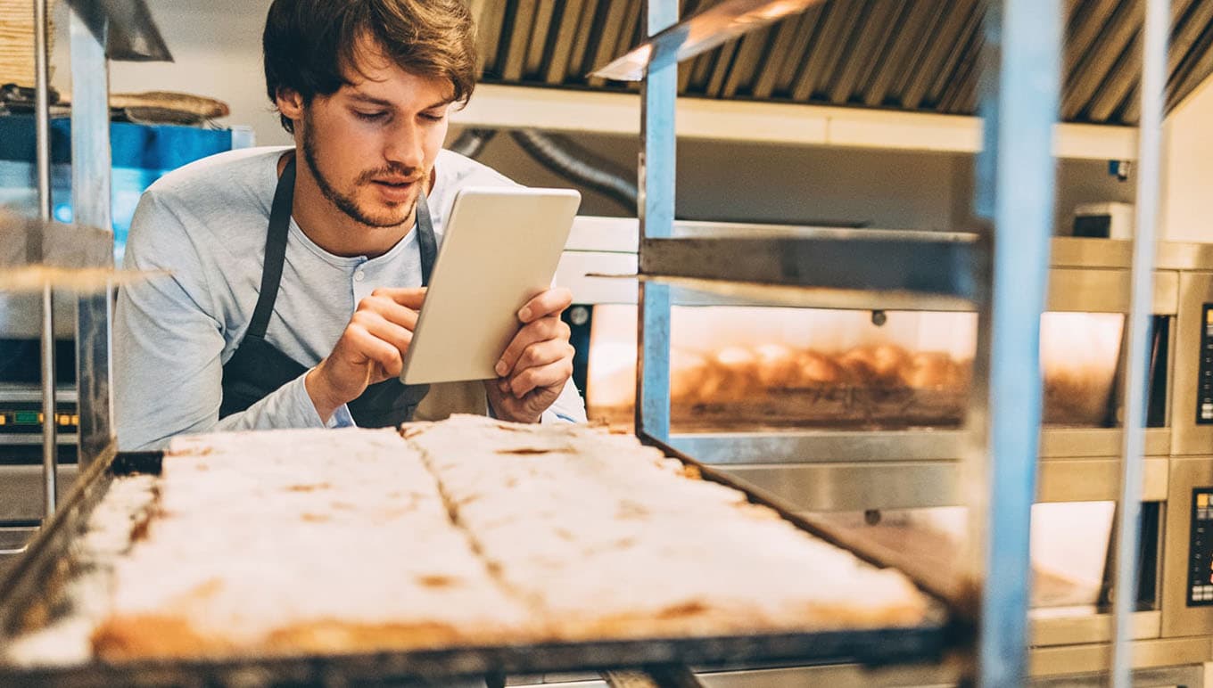 3 Trending Technologies and the Benefits They Offer Food and Beverage Businesses