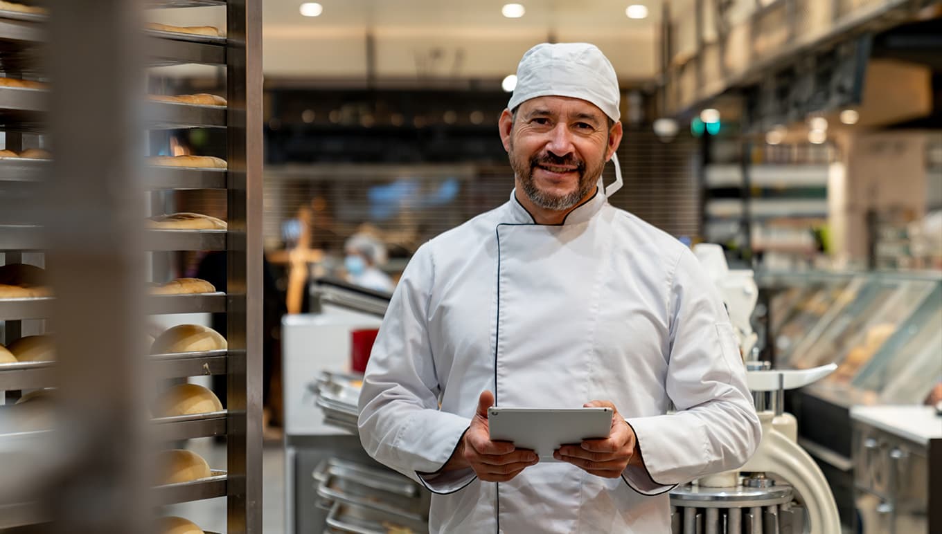 7 Questions Food and Beverage Leaders Are Asking About Compliance and Technology