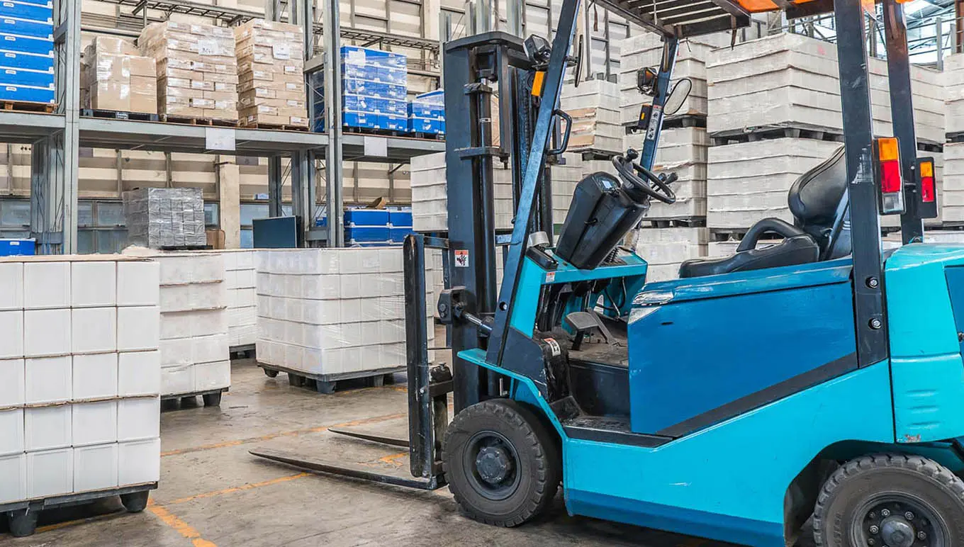 card-how-to-avoid-disaster-by-choosing-the-right-warehouse-management-system